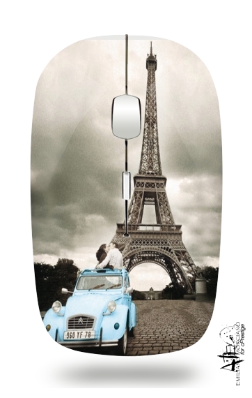 Souris Romance à Paris sous la Tour Eiffel