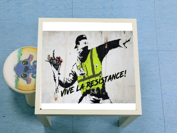 Table Bansky Yellow Vests