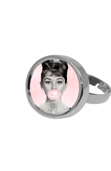 Bague ronde Audrey Hepburn bubblegum