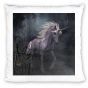 coussin-personnalisable A dreamlike Unicorn walking through a destroyed city