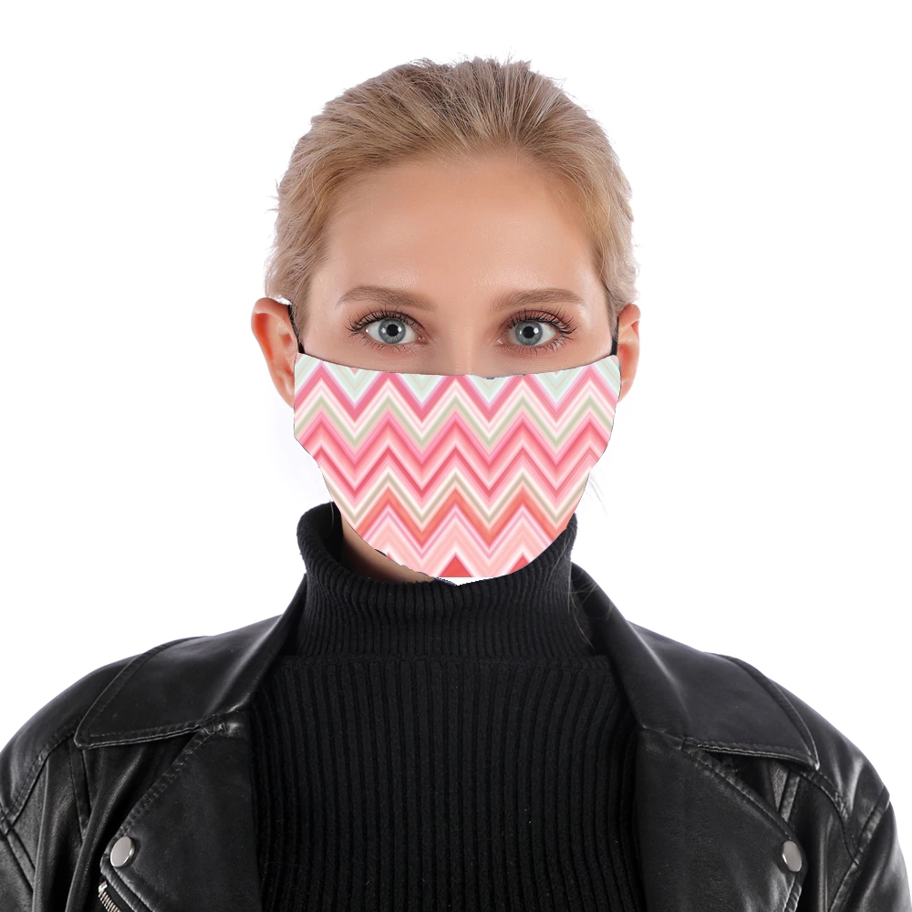 Masque colorful chevron in pink