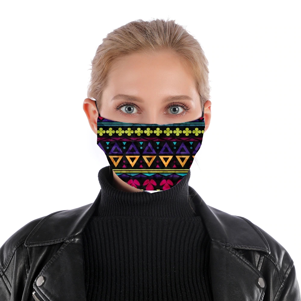 Masque Sweet Triangle Pattern