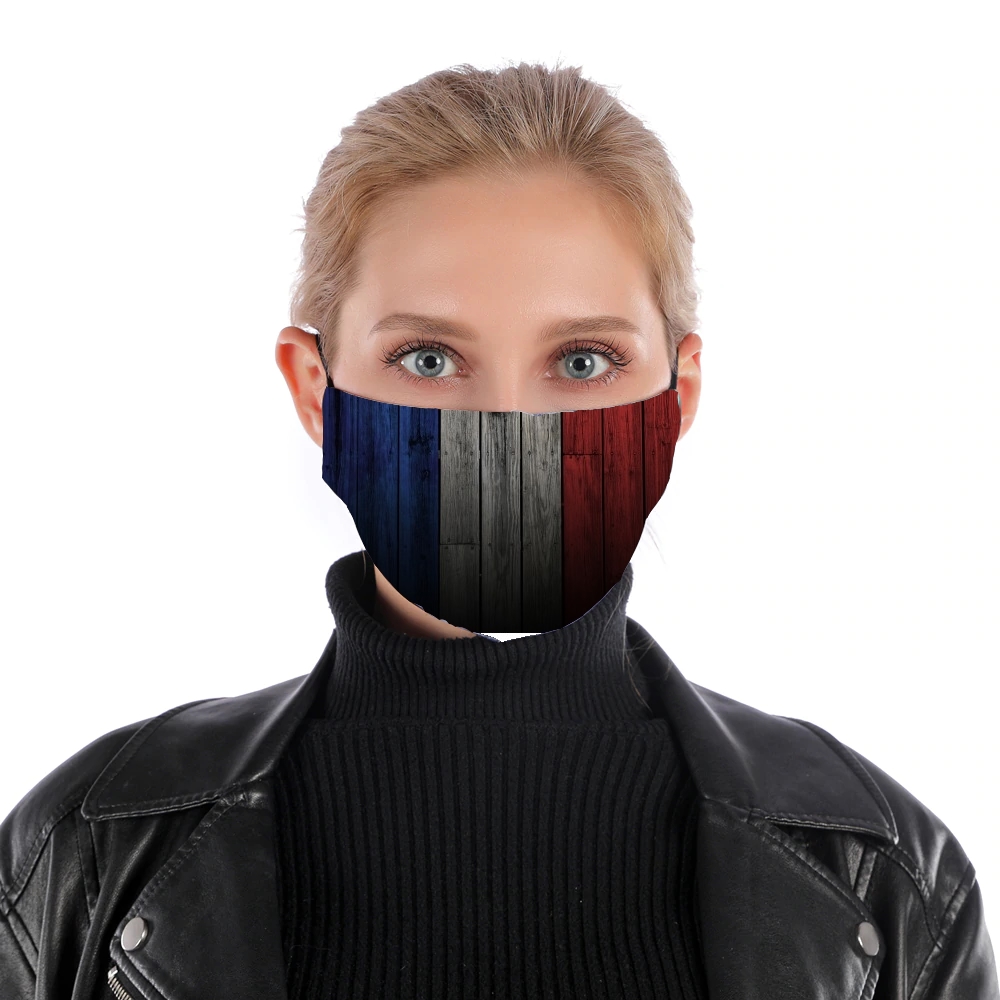Masque alternatif en tissu barrière Drapeau France sur bois