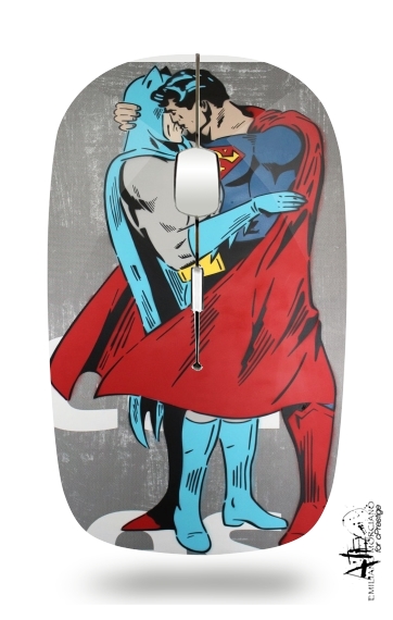 Souris Superman And Batman Kissing For Equality