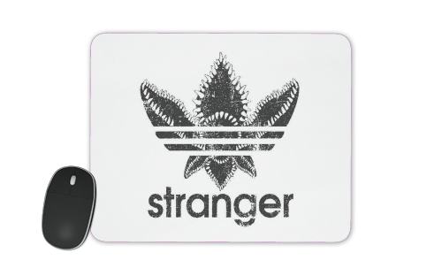 Tapis Stranger Things Demogorgon Monstre Parodie Adidas Logo Serie TV