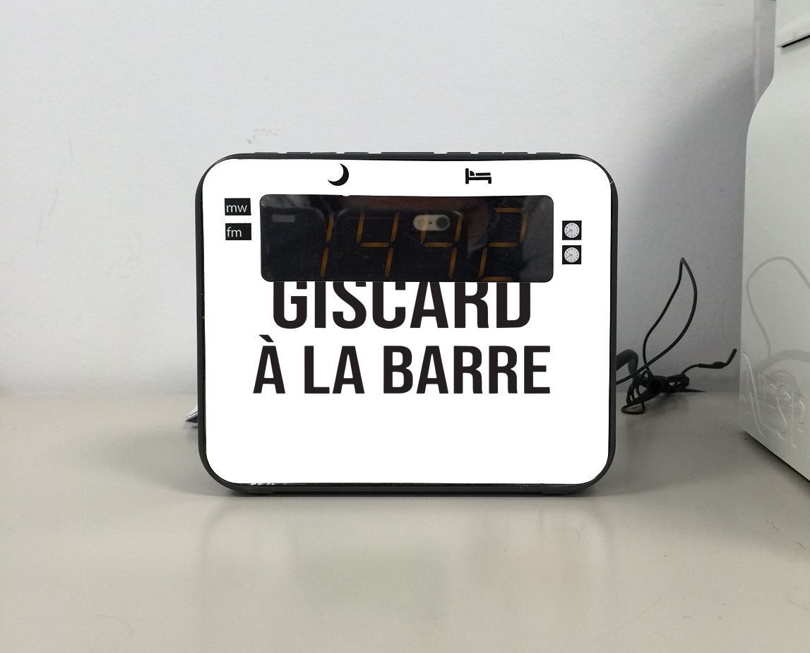 Radio-réveil Giscard a la barre