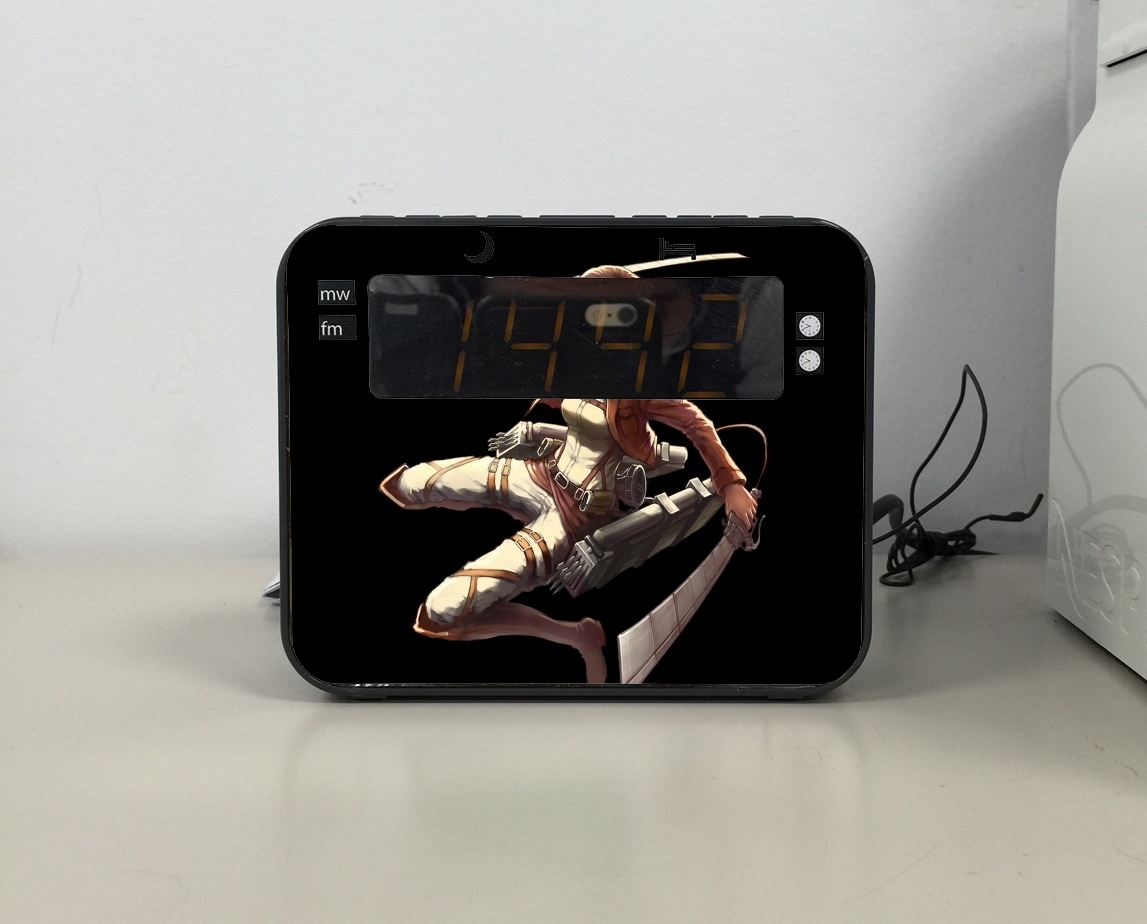 Radio-réveil Mikasa Titan