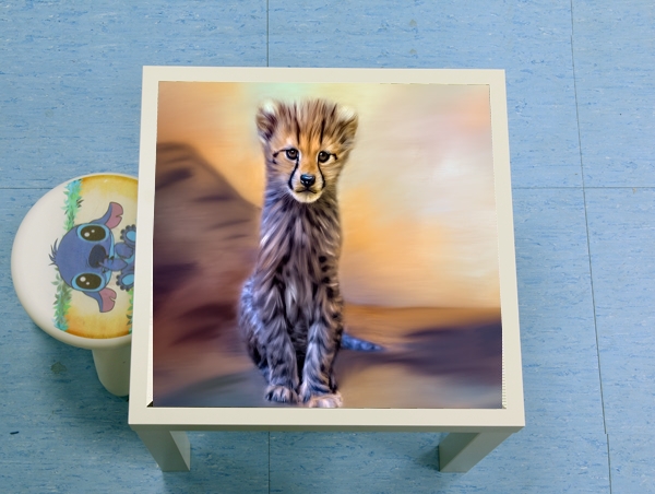 Table Cute cheetah cub