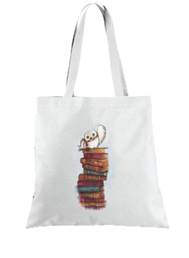 Tote Owl and Books