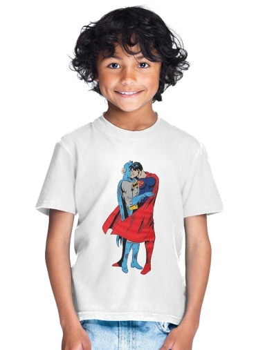 T-shirt Superman And Batman Kissing For Equality