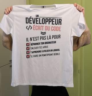teeshirt homme un developpeur ecrit du code stop 1639122793 T-shirt